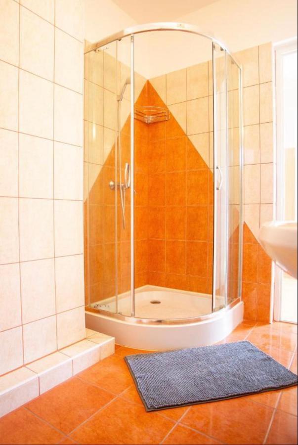 Appartement Bonita Apartmanhaz à Zalakaros Extérieur photo